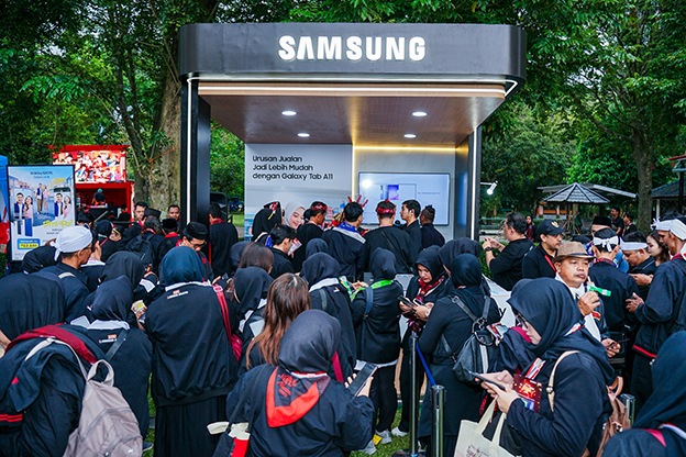 Samsung dan SRC Berkolaborasi Mewujudkan Digitalisasi UMKM di Pesta ...