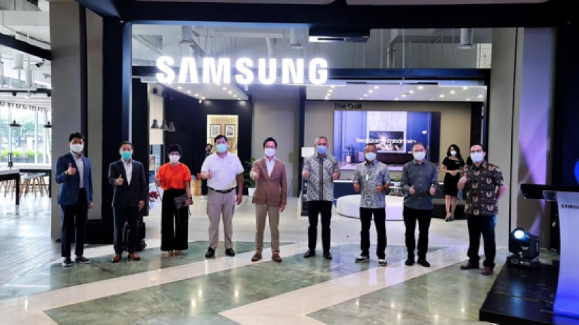 Rasakan Teknologi Masa Depan di Samsung Multi Experience Store