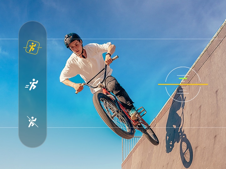 Seseorang yang mengendarai sepeda BMX melakukan trik di udara. Antarmuka Super Steady dengan Horizontal Lock ditampilkan, dengan tiga ikon untuk menjaga level video, menjaga pergerakan tetap mulus, atau menonaktifkan fungsi. Tangkapannya rata dan stabil.
