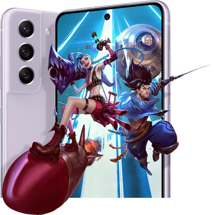 Galaxy S21 FE 5G visto frontalmente, con l’animazione di un gioco che esce dal display a dimostrazione di quanto sia immersiva l’esperienza di gaming.