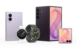Samsung Galaxy Z Fold8（サムスンギャラクシーゼットフォールド8）とSamsung Galaxy Z Fold8（サムスンギャラクシーゼットフォールド8）とSamsung Galaxy Z Flip8（サムスンギャラクシーゼットフリップ8）とSamsung Galaxy Watch9（サムスンギャラクシーウォッチ9）、Samsung Galaxy Watch Ultra2（サムスンギャラクシーウォッチウルトラ2）のキービジュアル。