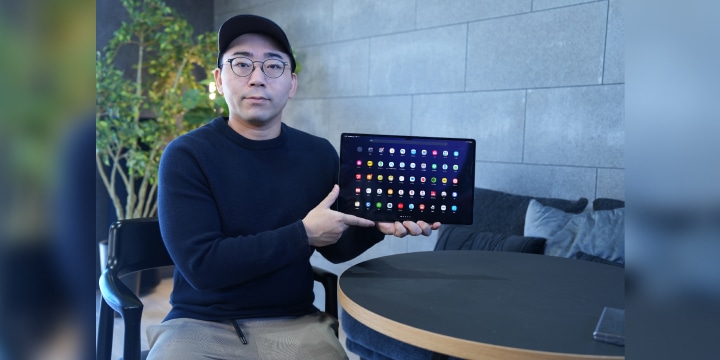 ワタナベカズマサさんが、Samsung Galaxyの便利機能や魅力を語る