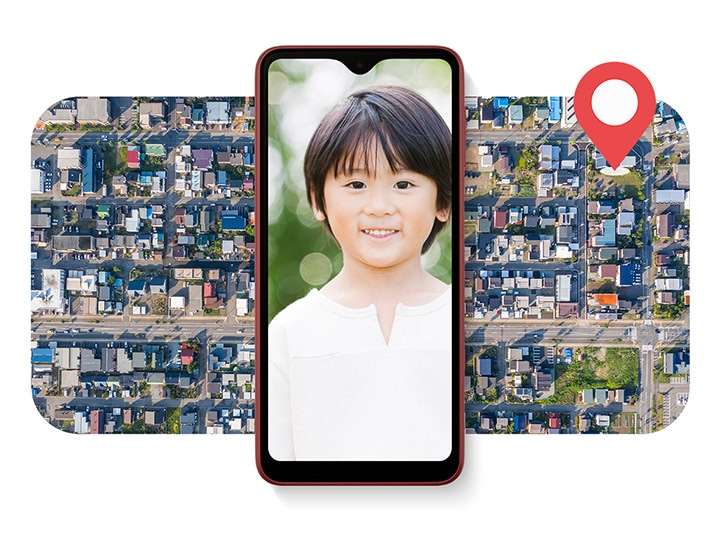 Galaxy A23 5G（ギャラクシーA23 5G）のディスプレイに地図が表示されています。子供の現在位置の確認ができています。