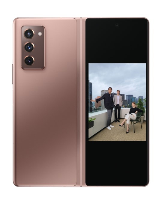 Experience | Samsung Galaxy Z Fold 2 | Samsung LEVANT