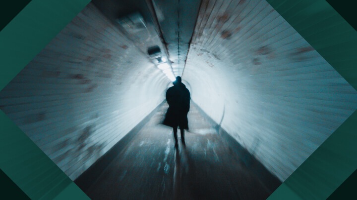 Master It: Tricks for Spooky Night Street Photography with Mike Will |  Samsung