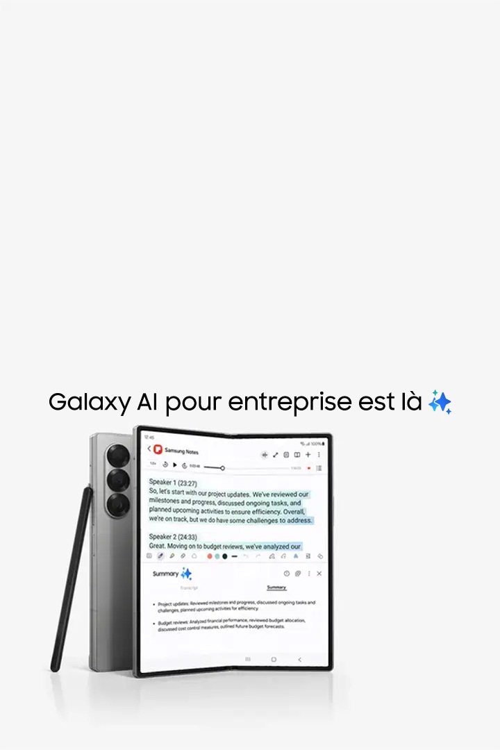 Galaxy AI pour les professionnels est là. Deux téléphones Galaxy Z Fold6, l’un est plié et vu de l’arrière et l’autre est déplié et vu de l’écran principal, avec l’application Samsung Notes en haut, montrant un enregistrement transcrit et Note Assist fournissant un résumé en bas. S Pen Fold Edition pour Galaxy Z Fold5 repose sur le téléphone plié.