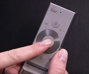 Druk op Enter op de Samsung Smart Remote