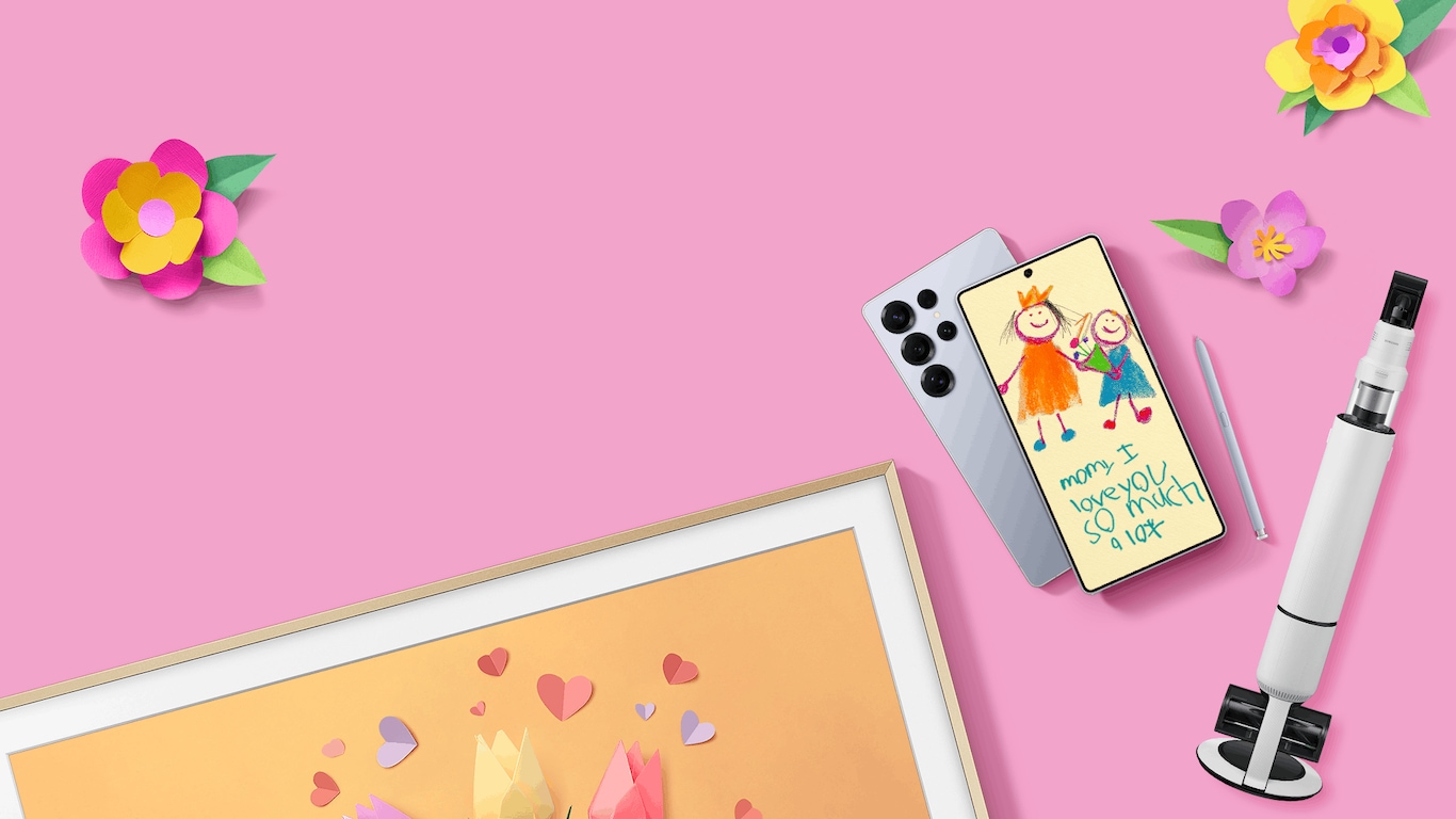 Close up of the corner of Galaxy S26 Ultra in Cobalt Violet, showing camera lenses with a S Pen placed in front of the device. Galaxy AI