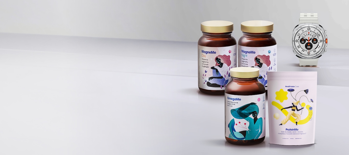 Biały Galaxy Watch Ultra obok suplementów Health Labs Care