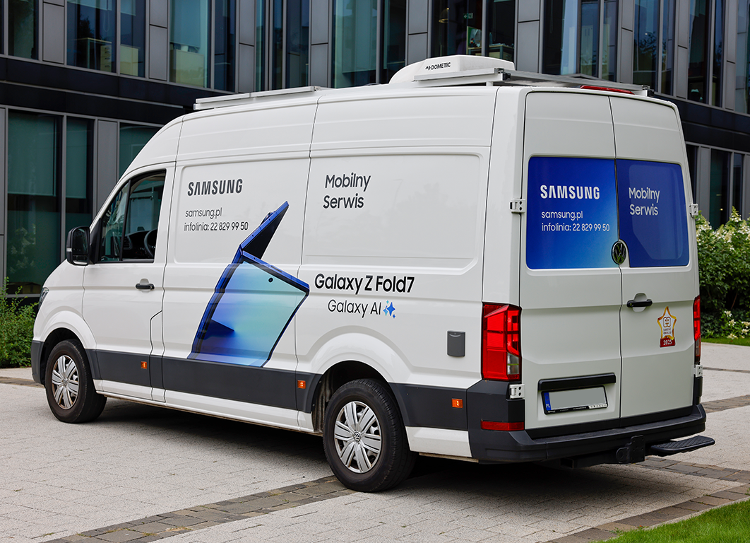 [Pózñ~áj sp~écjá~líst~ów sér~wísú~ Sáms~úñg, k~tórzý~ w ñás~zým s~érwí~síé m~óbíl~ñým p~ómóg~ą Cí ñá~práw~íć smá~rtfó~ñý í t~áblé~tý Gá~láxý~.]