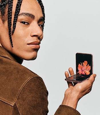 Say hello to the brand new Galaxy Z Flip 5G