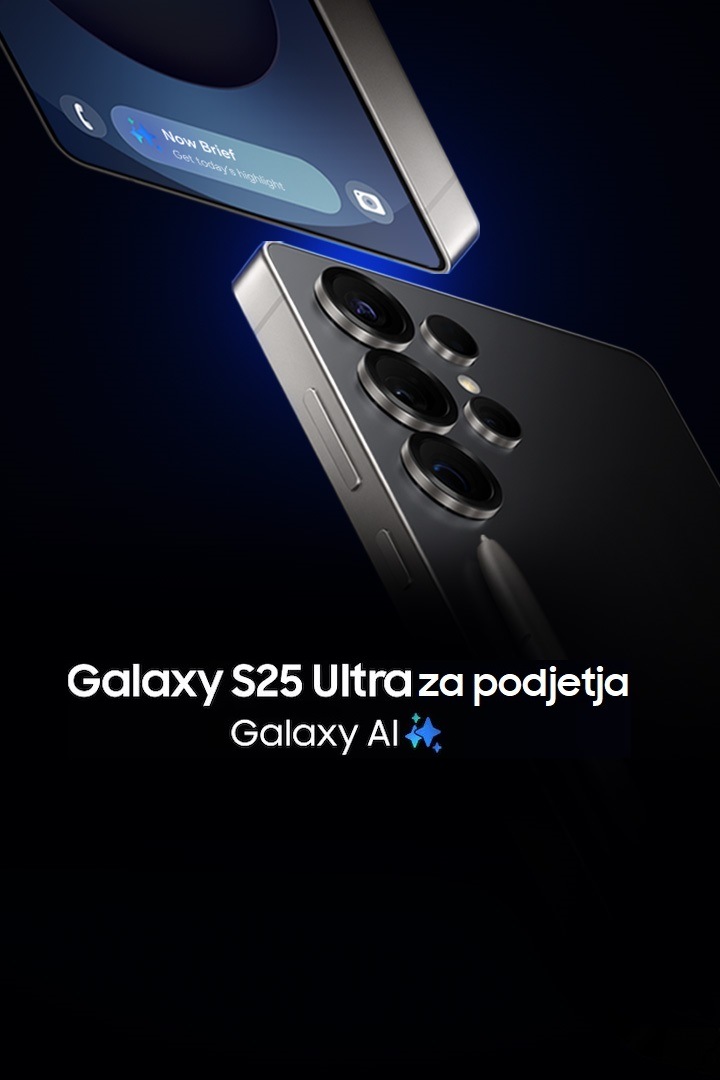 Dve Galaxy S25 Ultra napravi v titansko srebrno-modri in titansko črni barvi se skoraj dotikata na vogalih, ena v pogledu od zadaj in druga v pogledu od spredaj. Galaxy S25 Ultra v pogledu od spredaj prikazuje obvestilo Now Brief v Now Bar z besedami: »Prikaži današnje poudarke.«  Galaxy S25 Ultra v pogledu od zadaj ima na njem S Pen pisalo. Galaxy S25 Ultra za podjetja. Galaxy AI.
