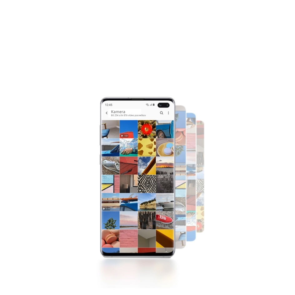 Videoposnetek mobilnega telefona Galaxy S10+, ki prikazuje vse slike, shranjene na napravi, v ozadje pa izginjajo različni zasloni.