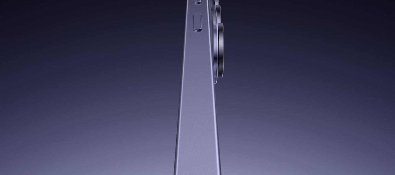 Kobalt Mor Galaxy S26 Ultra’nın yandan yakın çekimi gösteriliyor.