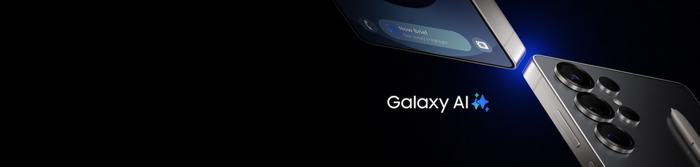 Dois dispositivos Galaxy S25 Ultra em Azul Prateado Titânio e Preto Titânio quase se tocam nos cantos, um na vista traseira e um na vista frontal. O Galaxy S25 Ultra na vista frontal mostra uma notificação de Now Brief na Now Bar com as palavras “Ver os destaques de hoje”. O Galaxy S25 Ultra na vista traseira tem a S Pen pousada na parte traseira. Galaxy S25 Ultra para empresas. Galaxy AI.