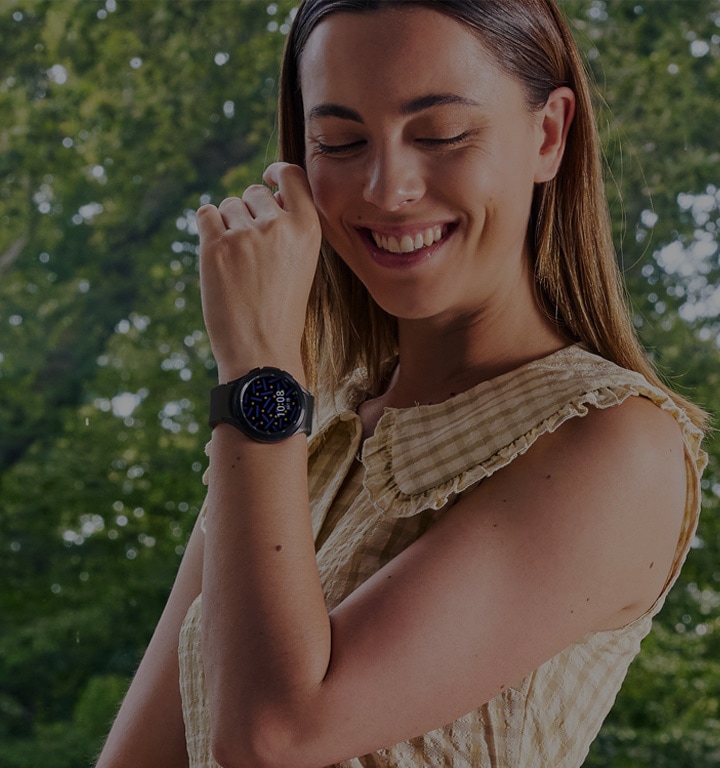 What is a smartwatch and what does it do?