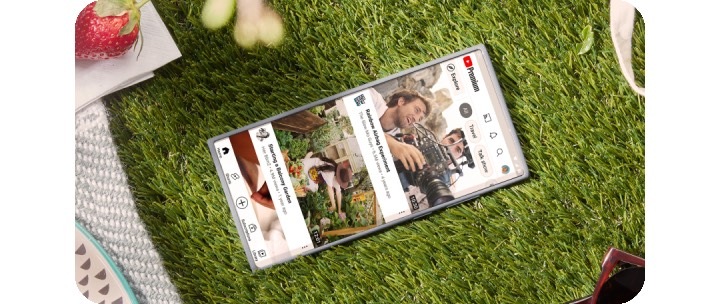 Samsung Galaxy S22 Ultra showing YouTube streaming application on screen