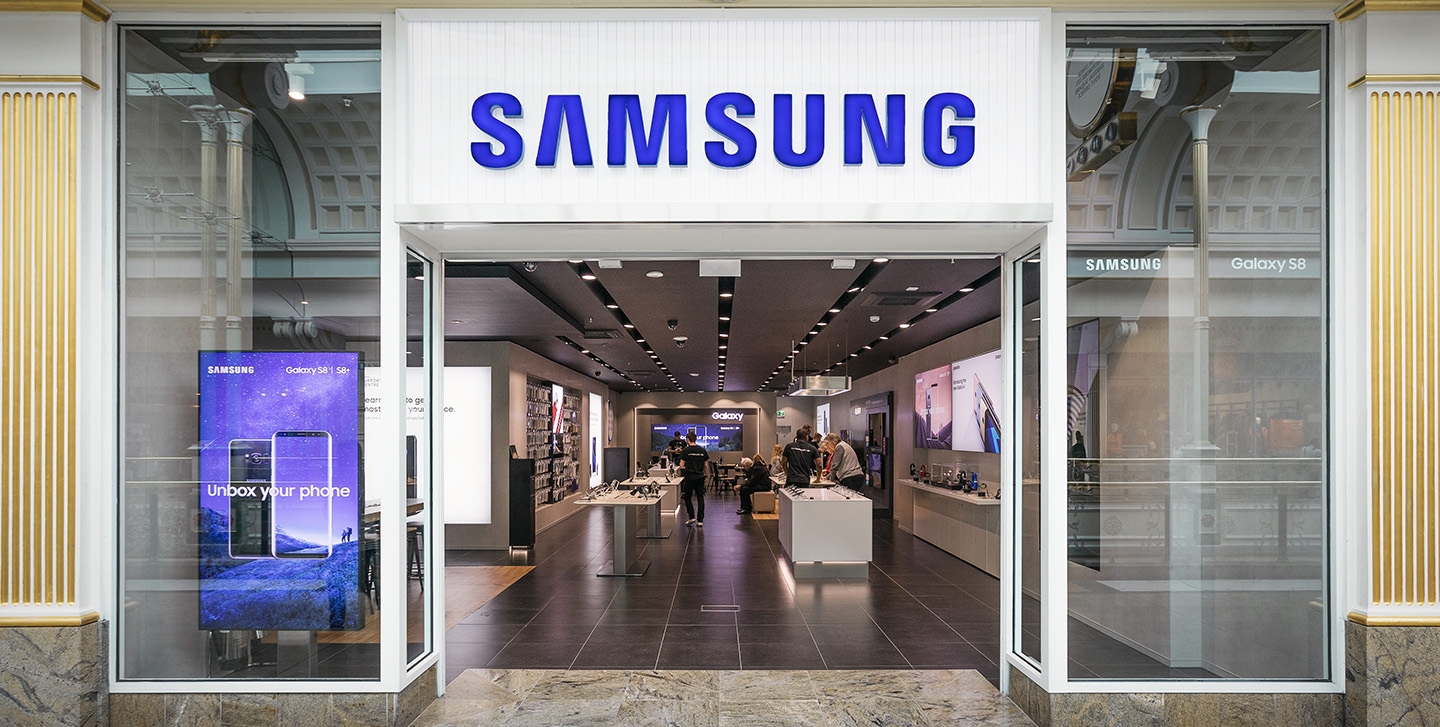 nearest samsung galaxy store