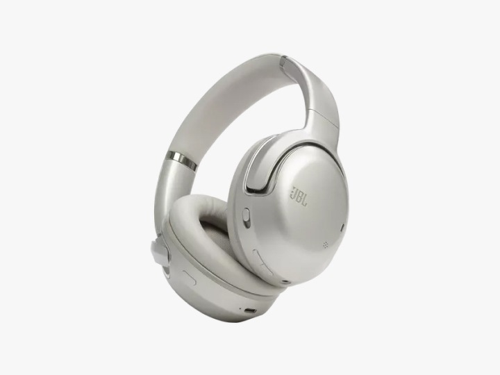 jbl 510bt headphones, Audio, Headphones & Headsets on Carousell