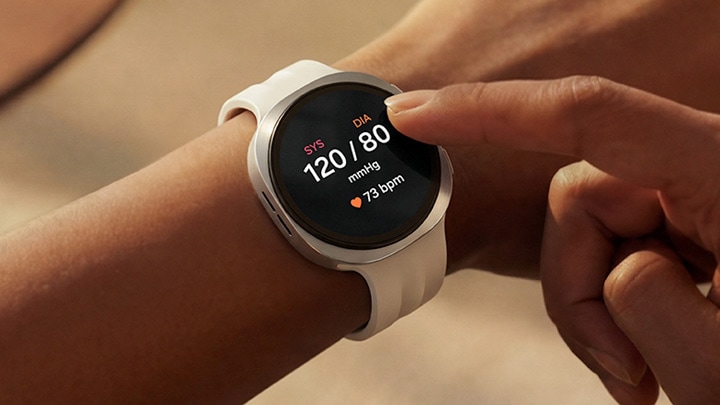 What can a smartwatch do for sleep?
