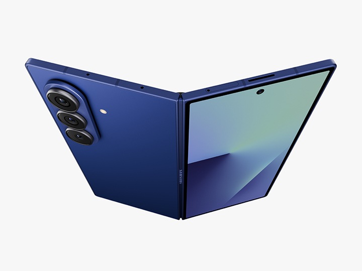 nguyễn hữu lượng　１６台　Galaxy　スマホ The Samsung Galaxy Beam projector-phone will start shipping