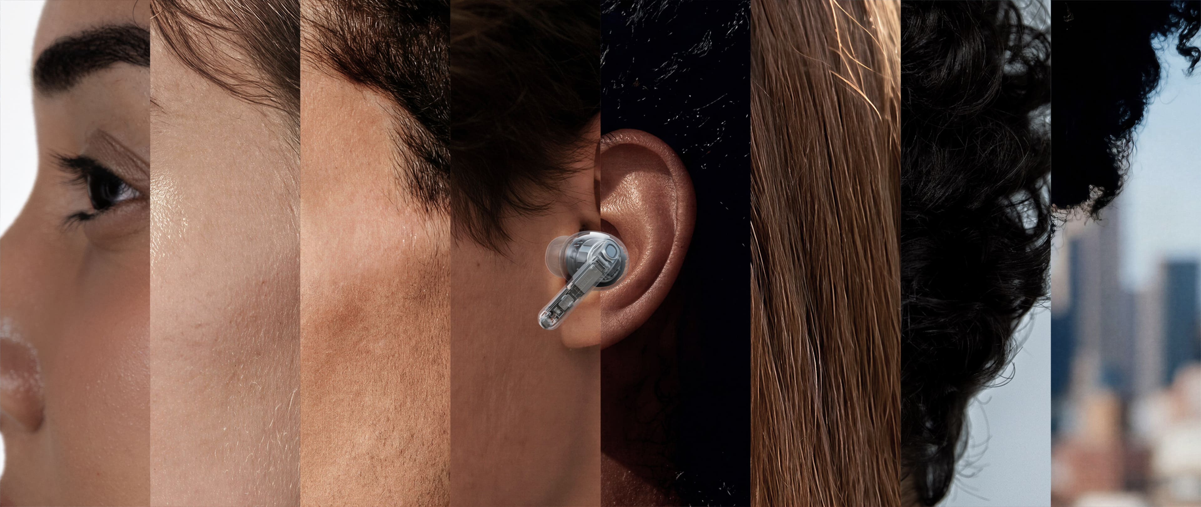 Hình ảnh cấu tạo bên trong của Galaxy Buds4 Pro được hiển thị ở chính giữa. Galaxy Buds4 Pro được điều chỉnh để phù hợp với hình dạng tai và tư thế đeo. Tai nghe được thiết kế để vừa khít với tai người dùng. Người đó đang đổ mồ hôi để thể hiện sự thoải mái vừa vặn khi đeo Galaxy Buds4 Pro.