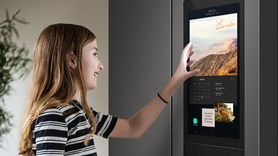 Thiết tiếp lanh lợi của tủ rét Samsung Family Hub được cho phép người tiêu dùng lướt web đọc báo hoặc nghe nhạc một cơ hội dễ dàng và đơn giản. Xem giá bán và đối chiếu với giá bán tủ rét Samsung khác!