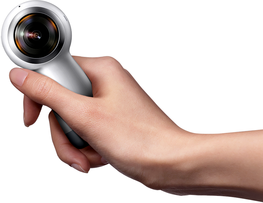 A hand holding the Gear 360 (2017) moves from the right to cover the o in video as you scroll down the page.