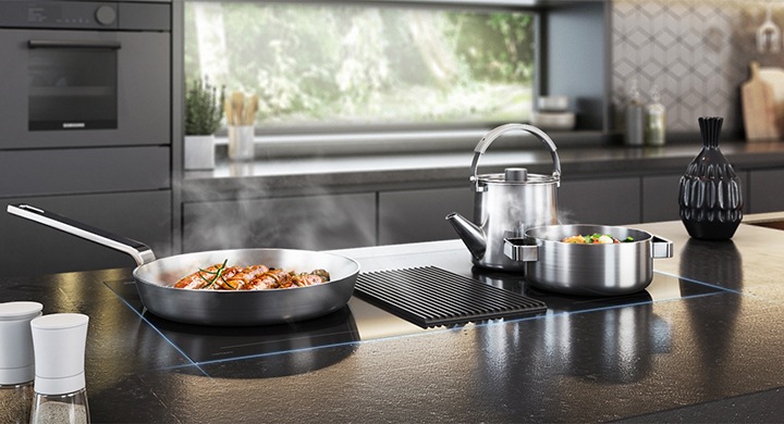 Plaque de cuisson à induction avec hotte intégrée - Zone flexible