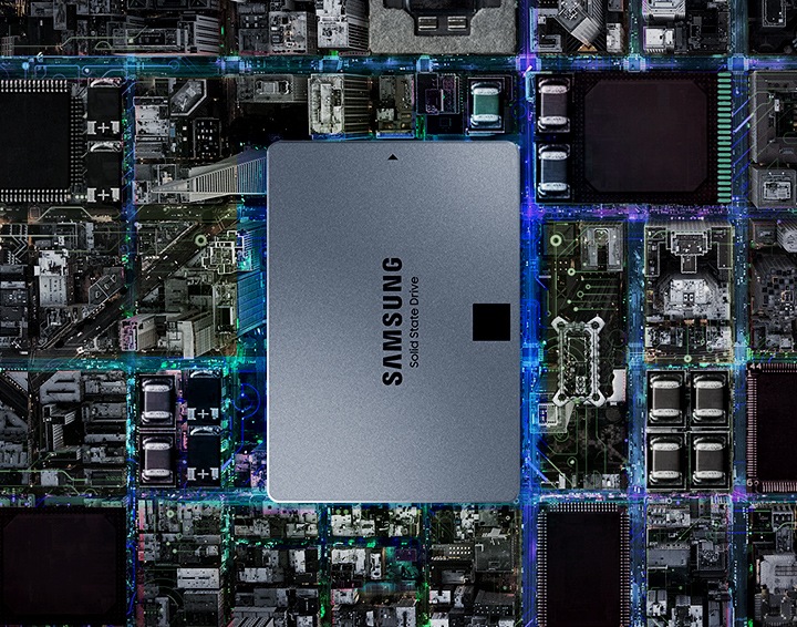 Samsung 860 EVO MZ-M6E1T0BW - SSD - chiffré - 1 To - interne