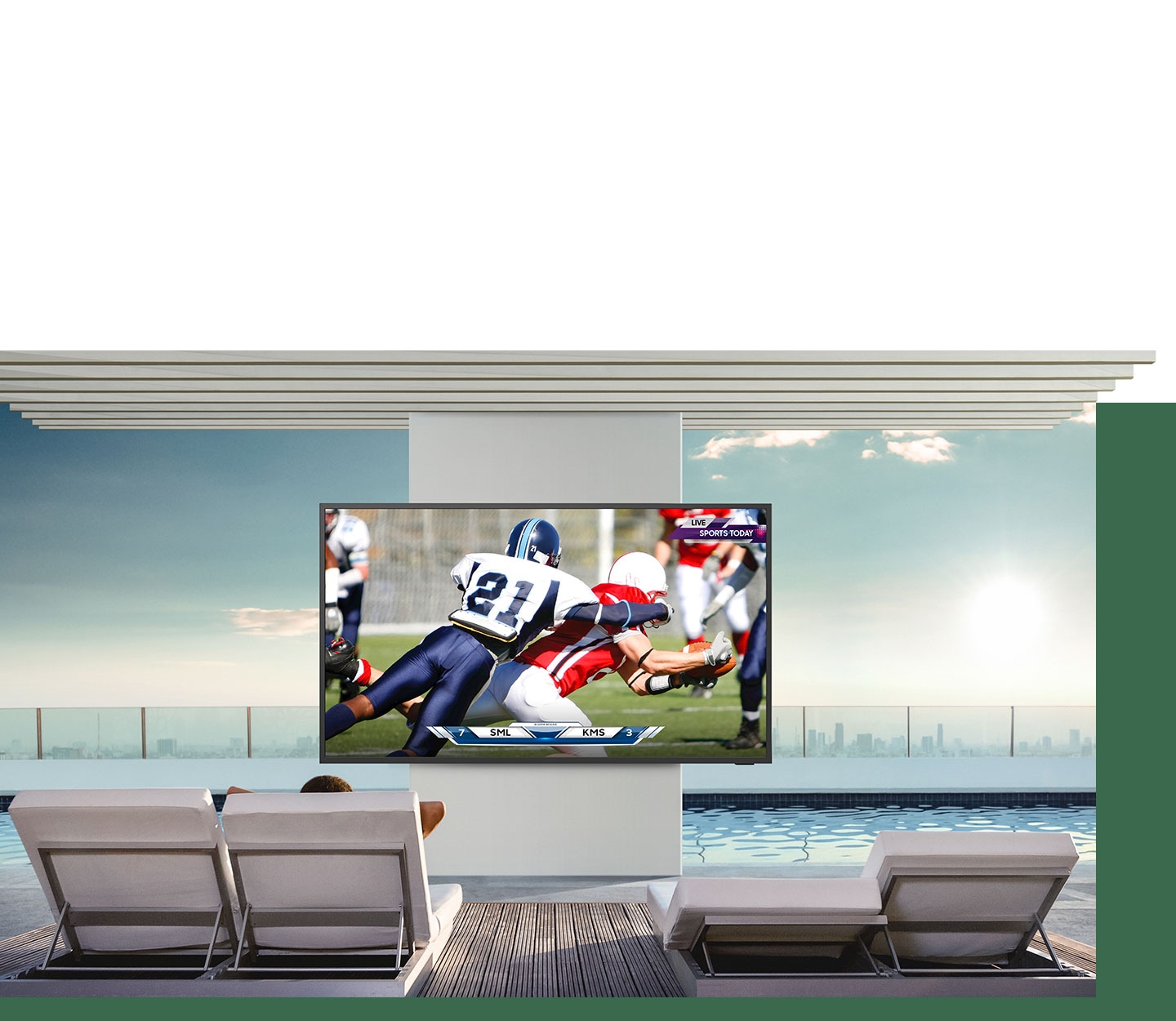 Bright and brilliant—4K QLED outdoor TV