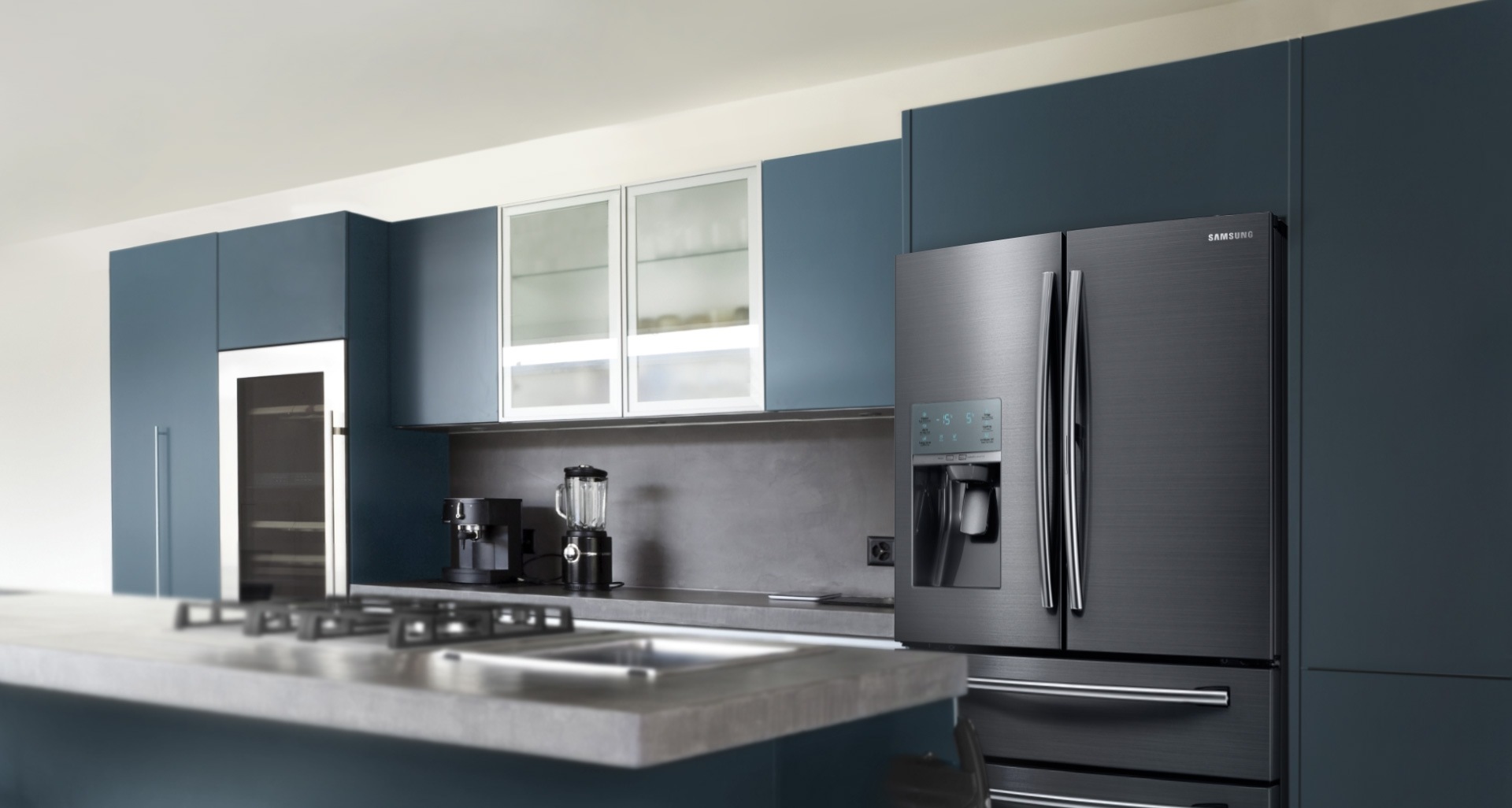 Sophisticated black for premium kitchen