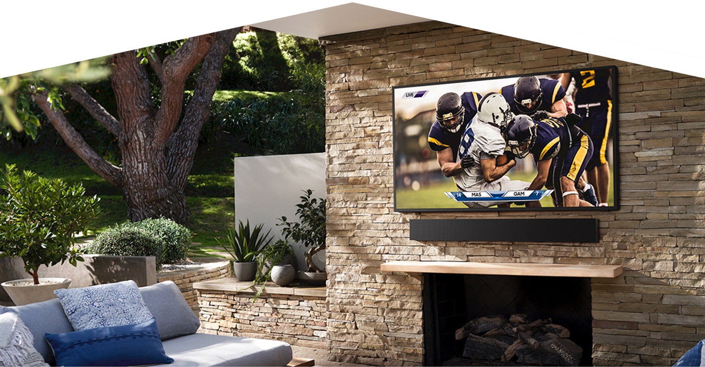 samsung qled experience, now outdoors