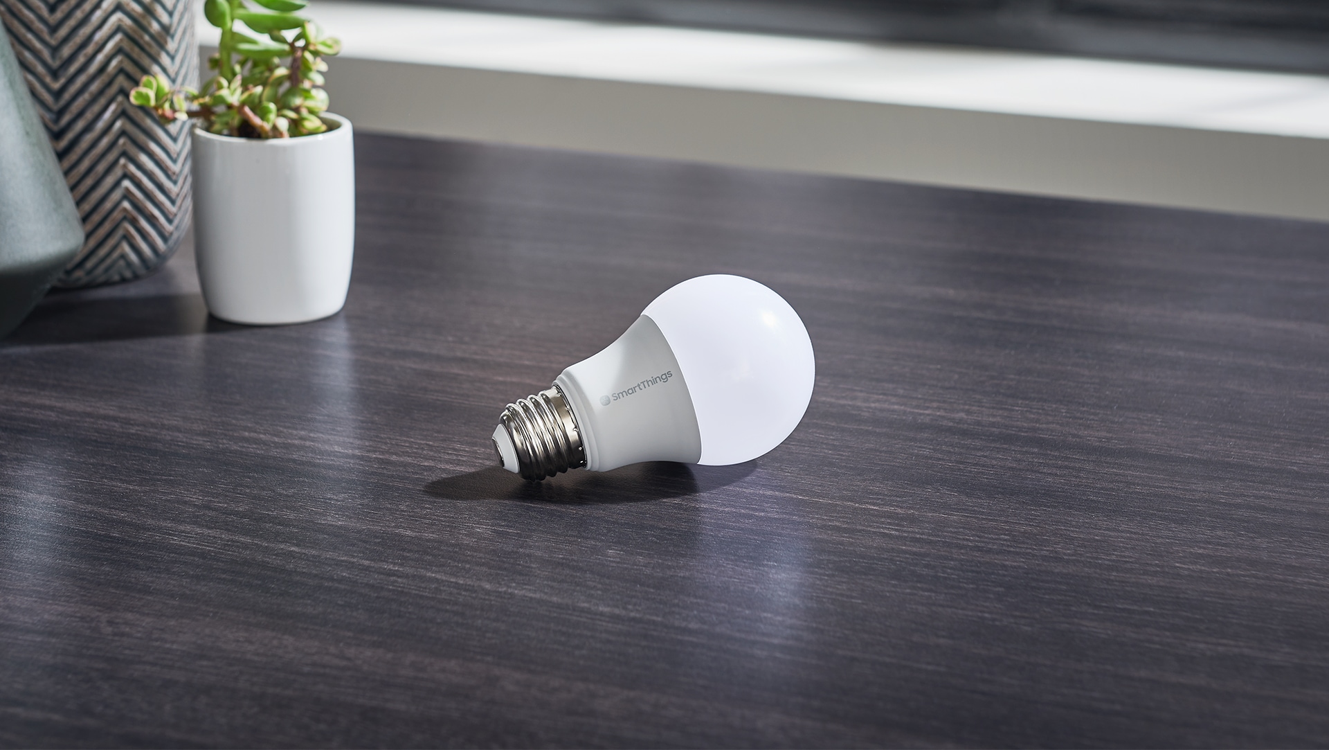 SmartThings Smart Bulb | GP-LBU019BBAWD | Samsung CA
