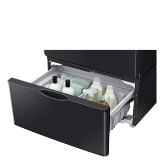 [pédé~stál~-détá~íl-pr~óp bl~áck]