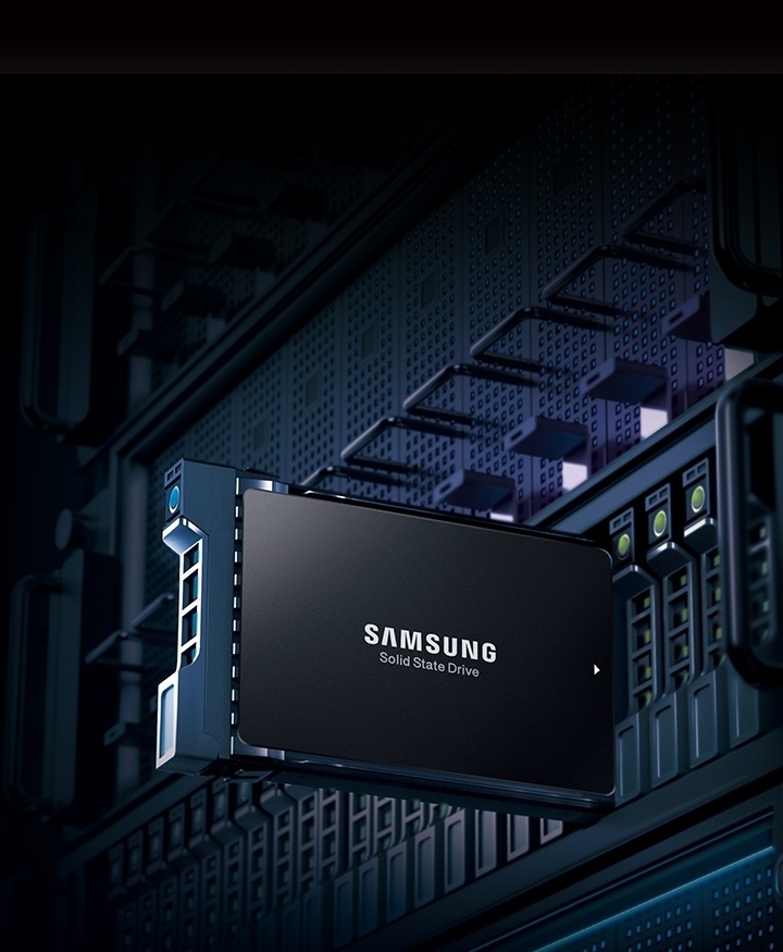 Samsung lance une barette SSD de 8 To pour les datacenters - ZDNet