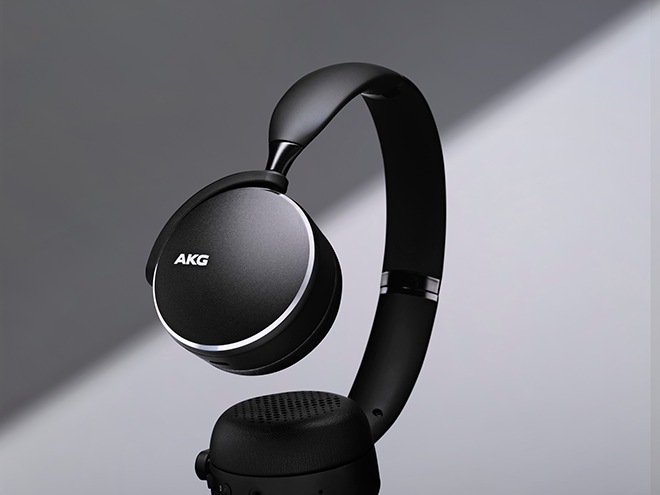 ambient aware akg