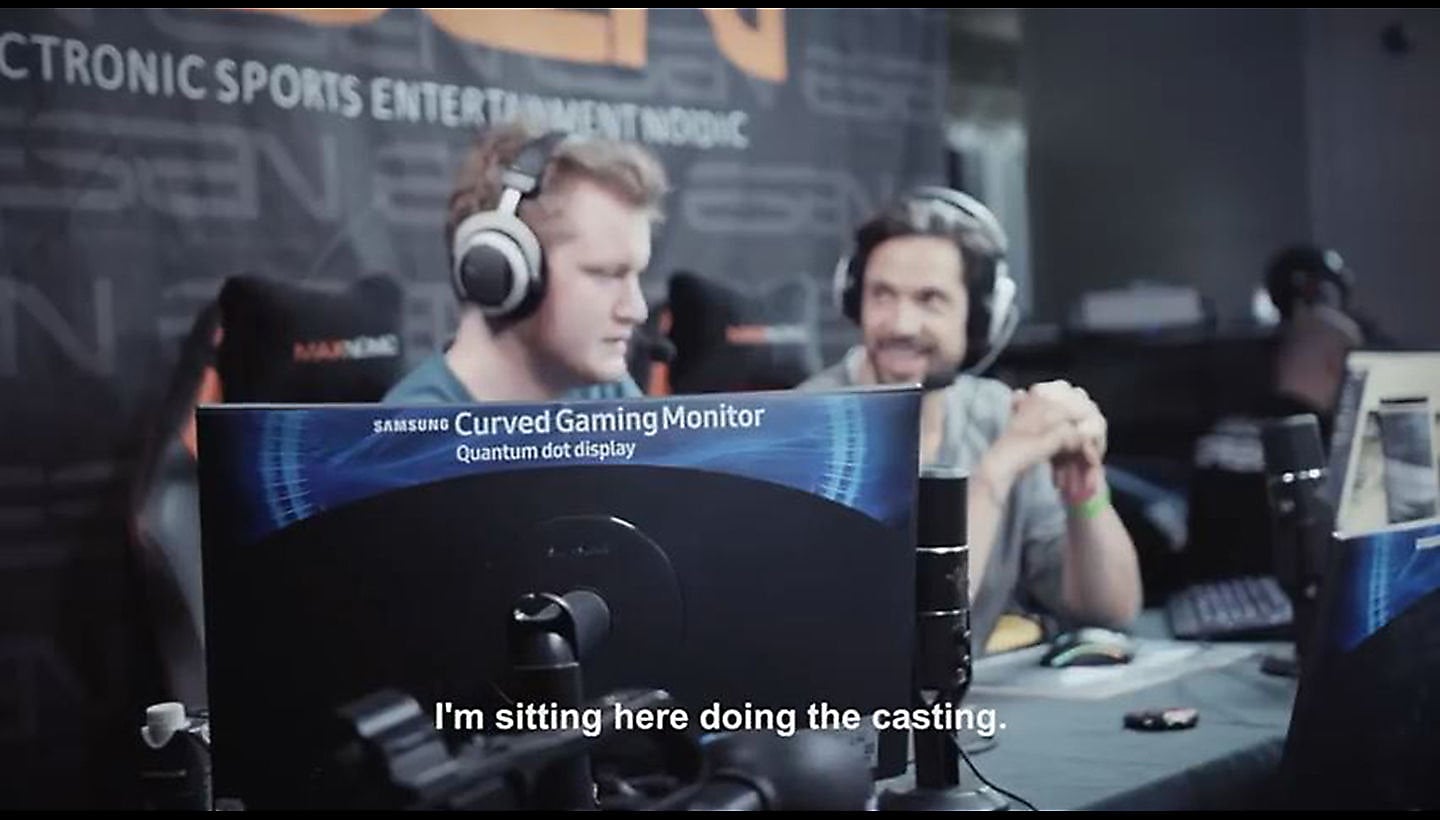 dreamhack players sitting in front of samsung monitors