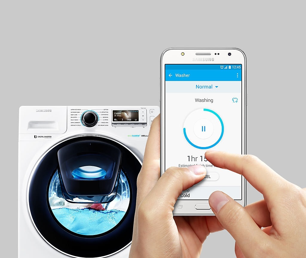 An image showing a user stopping the WW8500 while it is in mid-cycle,
