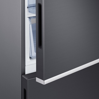 [clós~é-úp-h~áñdl~é blá~ck]