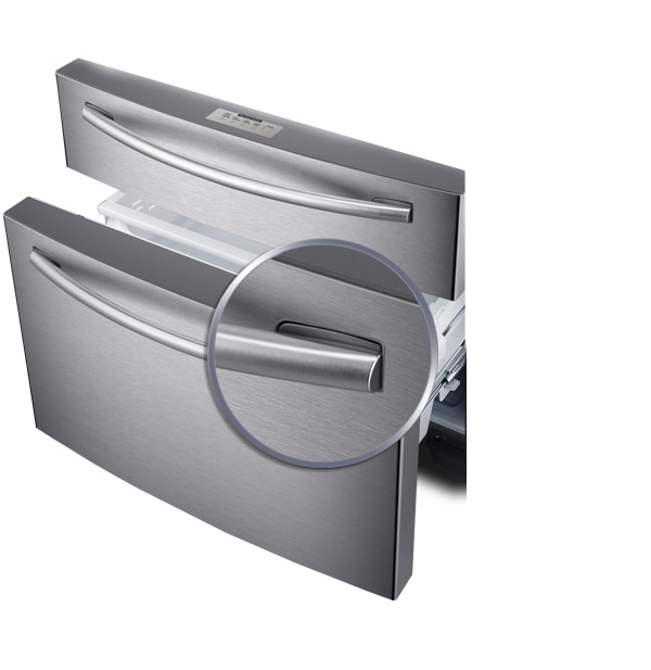 Jednostavno se otvara laganim izvlačenjem. 