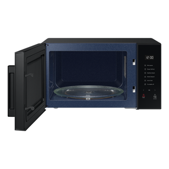 Pintu oven microwave Samsung solo dengan Healthy Steam 30L (hitam) terbuka untuk menunjukkan interior yang mudah dibersihkan.