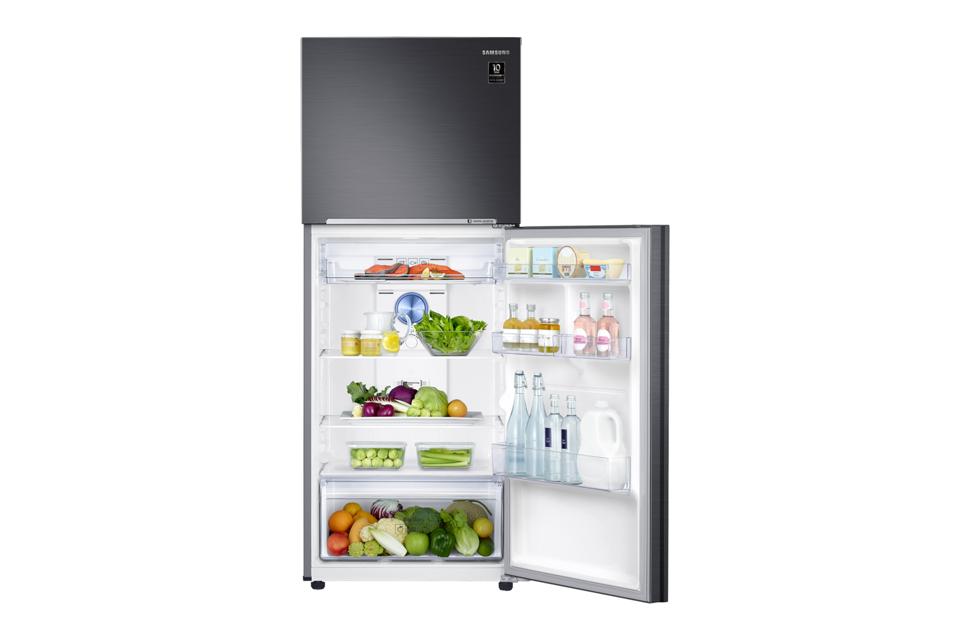 Kulkas Samsung RT38 2 Pintu Twin Cooling Plus 397L (perak) terlihat dari depan, terbuka menunjukkan bagian bawah lemari es yang penuh dengan makanan dan minuman yang tetap segar dengan teknologi Moisture Full.