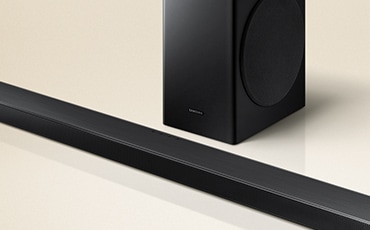 מקרן הקול T650 של Samsung עם 3.1 ערוצים וסאב וופר 6.5 אינץ' תומך ב-DTS Virtual:X. שדרגו את הסאונד של הטלוויזיה שלכם עם רמקול מרכזי מובנה.