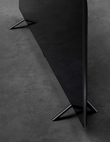 The side of wall-mounted QLED.