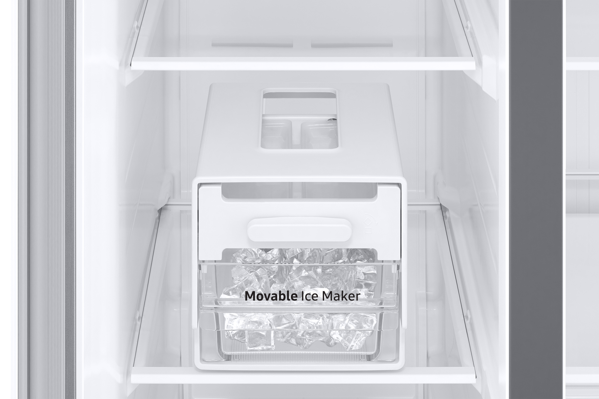 detail-twist-ice-maker silver mirror