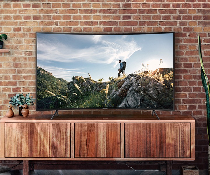 SAMSUNG 55 Class 4K Ultra HD (2160P) HDR Smart LED Curved TV UN55RU7300  (2019 Model) 