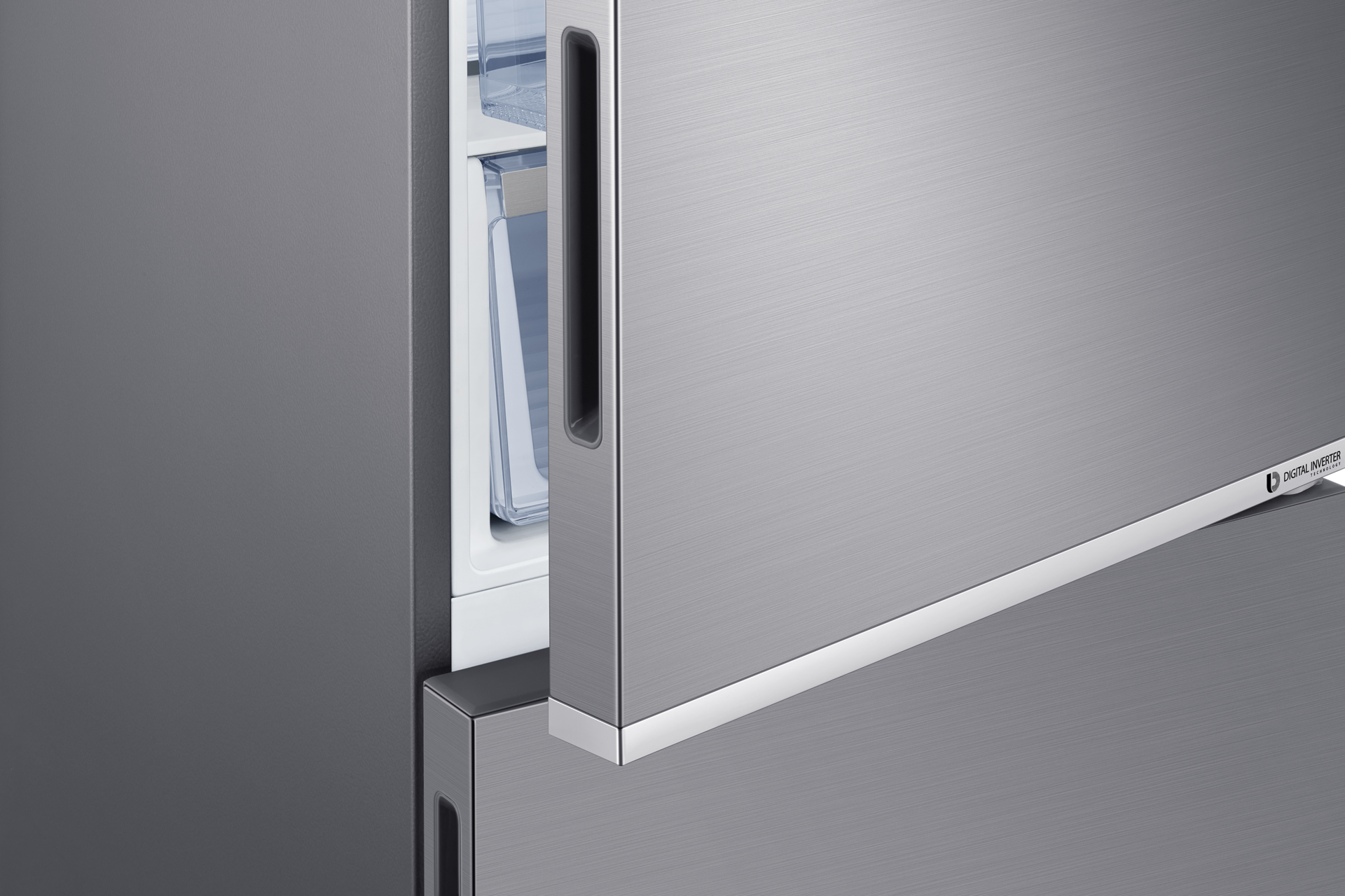 Samsung Bottom Mount Freezer with Optimal Fresh Zone, Silver (RB30N4050B1/ME) 315L close-up-handle