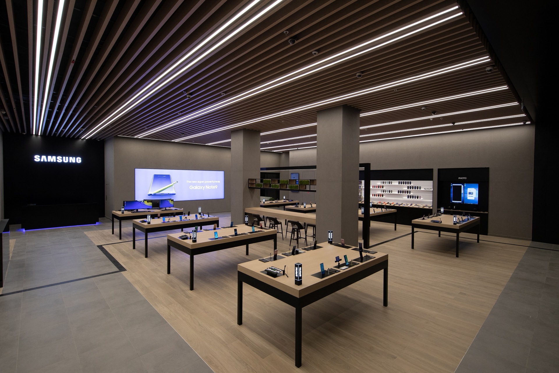 samsung max galaxy store