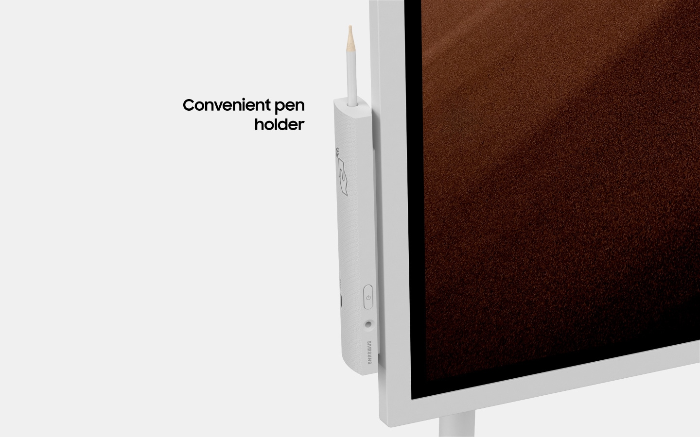 Een afbeelding van een uitvergrote Samsung Flip-pennenhouder, met NFC-tag en de tekst "Handige pennenhouder". (6-3)